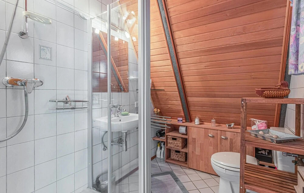 Lovely Home In Friedrichskoog With Wifi