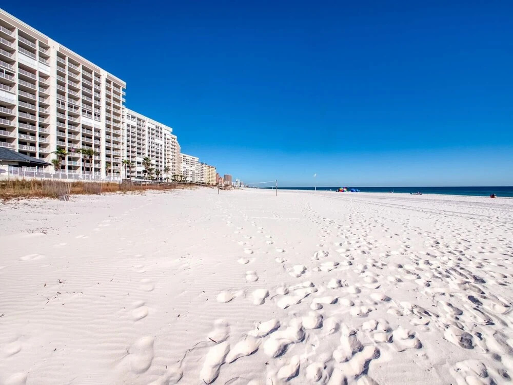 Spacious 4th floor condo ON THE BEACH in the heart of Orange Beach