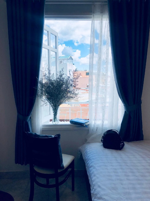 Amis Hotel