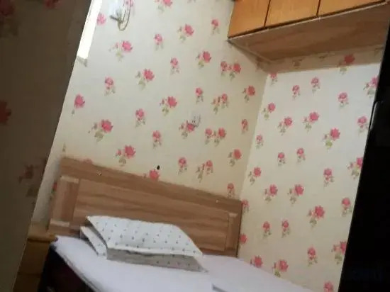 Jixiang Apartment