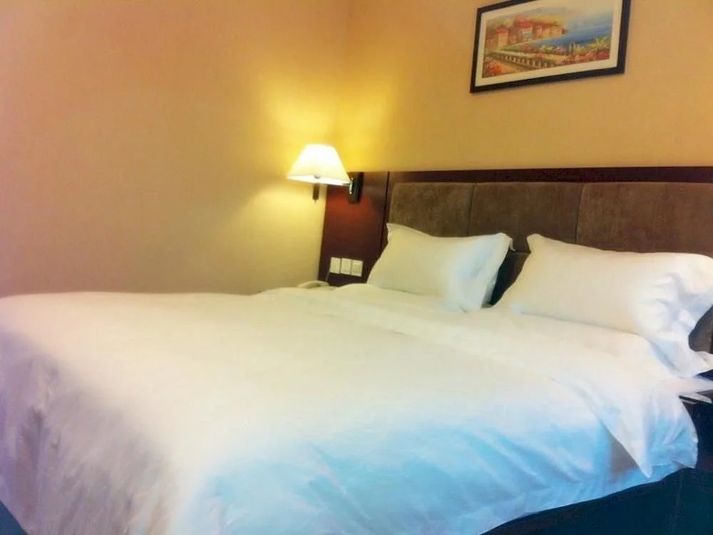 8 Inns Shenzhen Lianhua Moutain