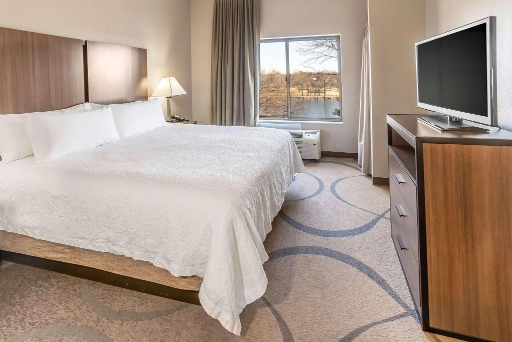 Riverview Inn & Suites, an Ascend Collection Hotel