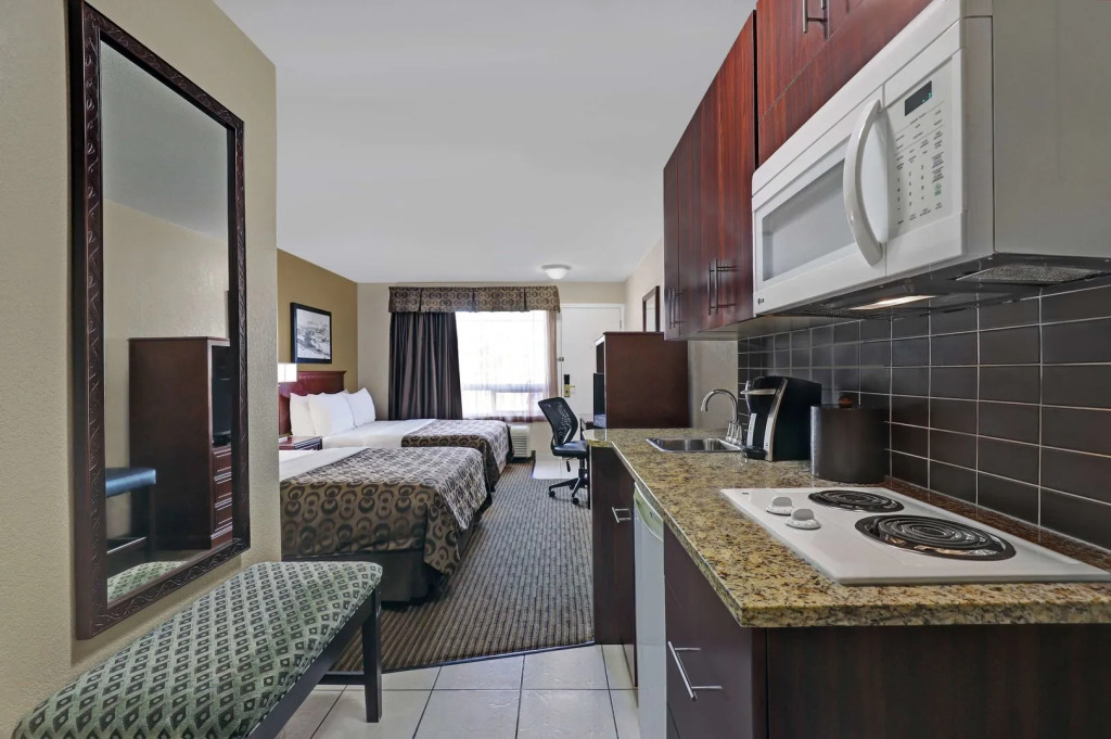 SureStay Plus Hotel by Best Western Drumheller