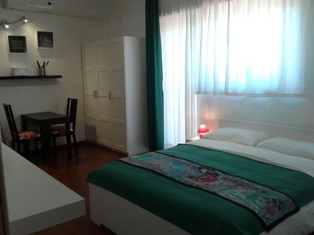 Holiday rental St Peters area