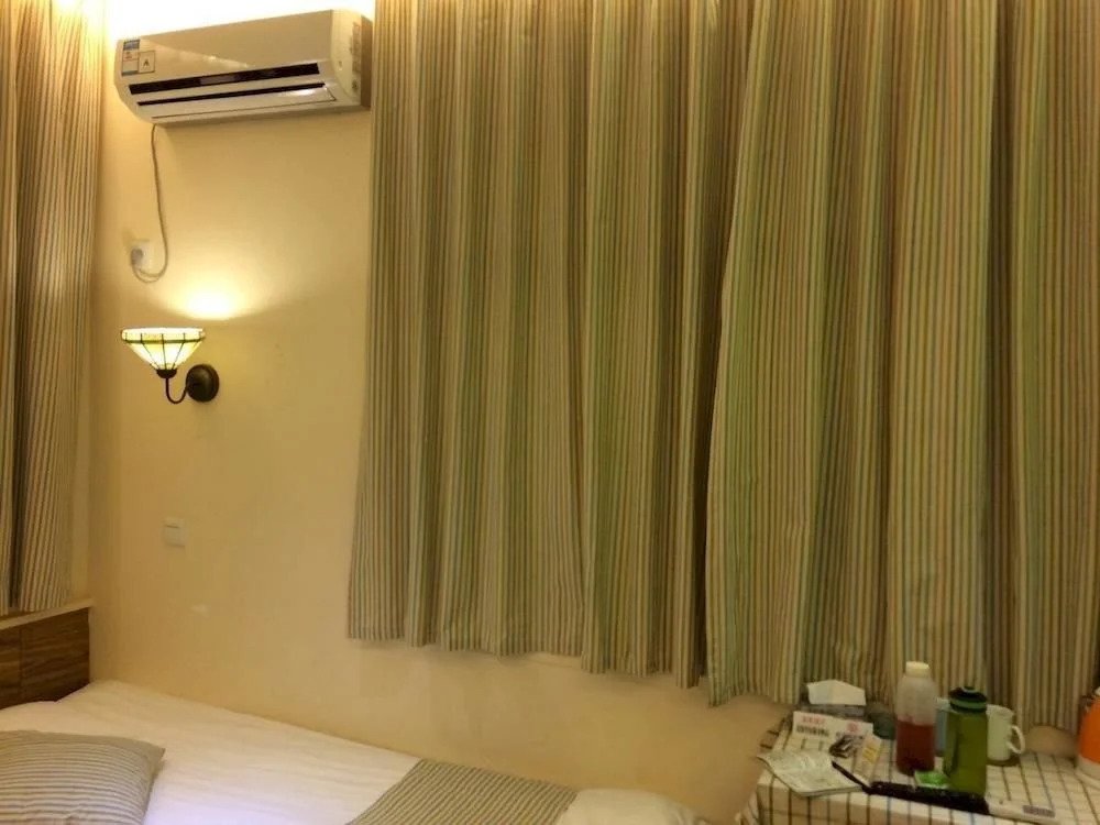 Chuxia Holiday Inn
