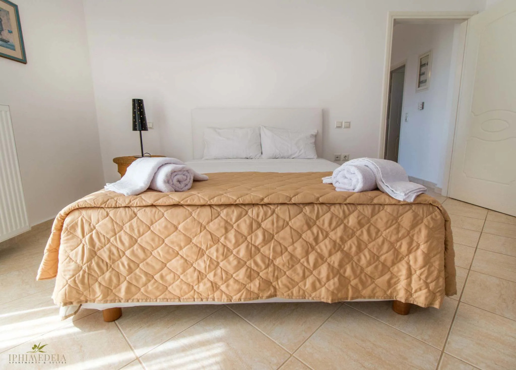 Iphimedeia Luxury Hotel & Suites