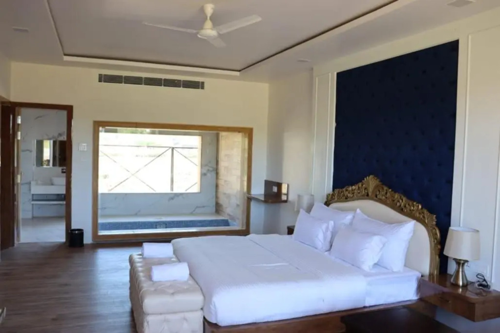 Jollywood Banquets & Resort