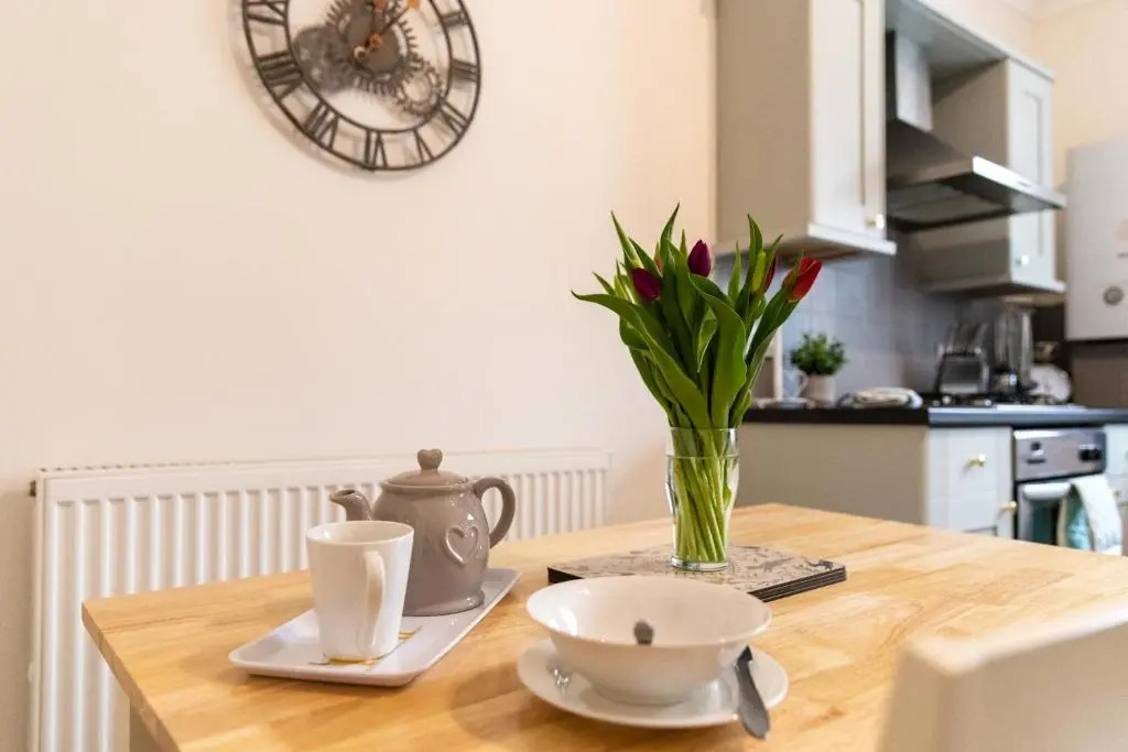 Stylish Modern Apartment in the heart of Ryde