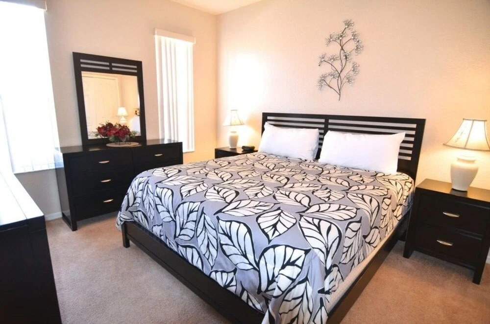 Amazing Townhome! Regal Palms - 745LAM