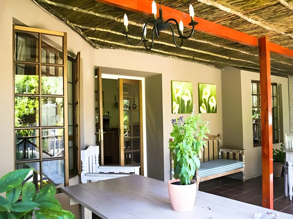 Lily Guesthouse