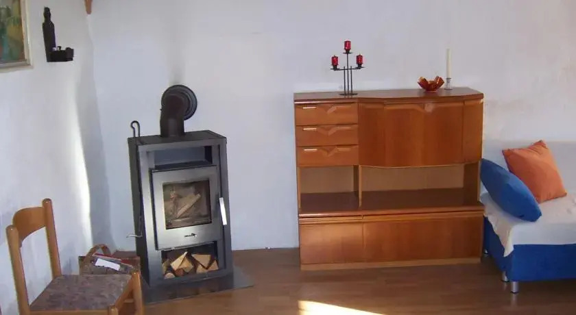 Farm House Orainza