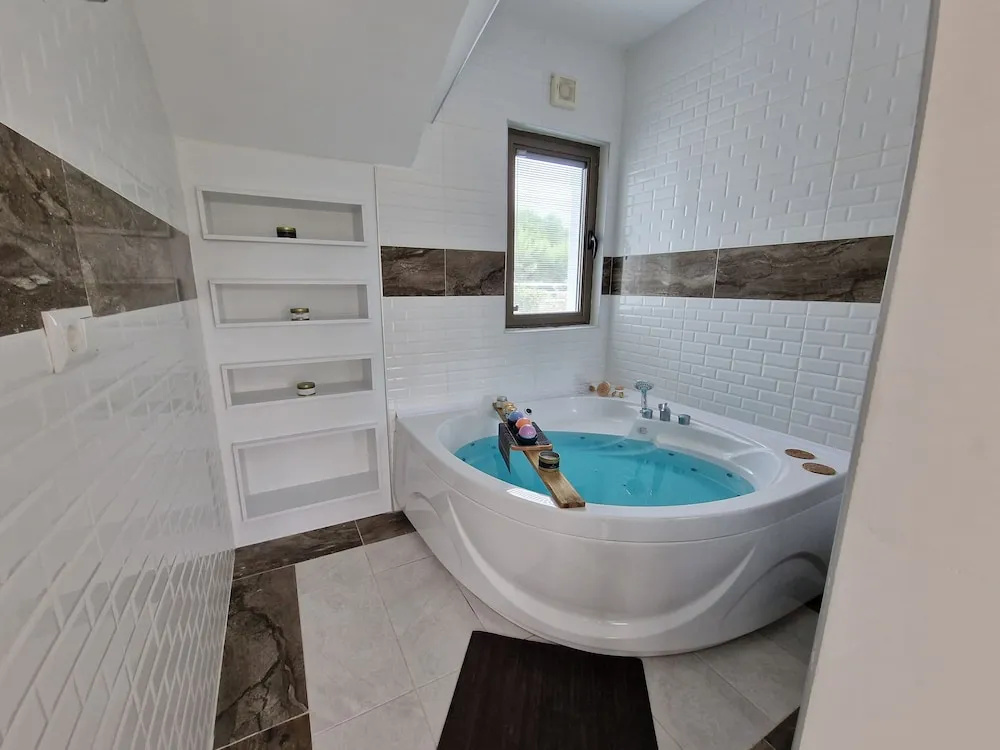 Bodega Otel