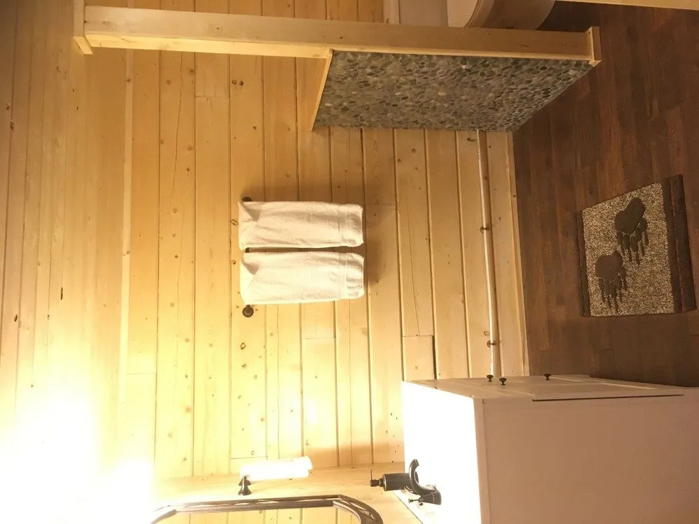 Cloudberry Cabin