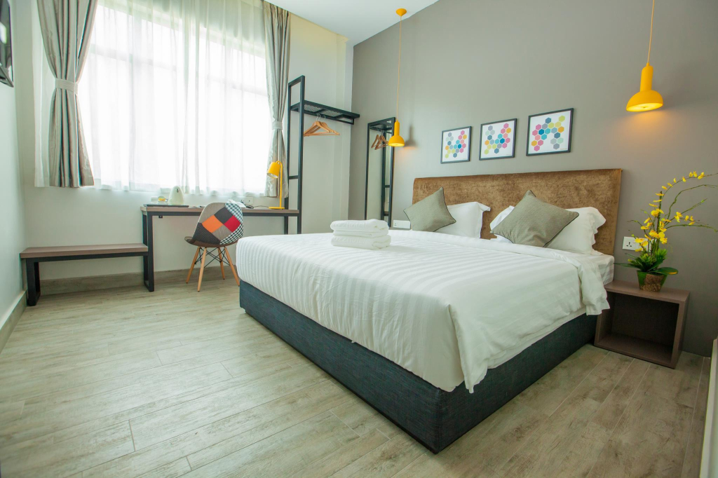 Bzz Hotel Skudai