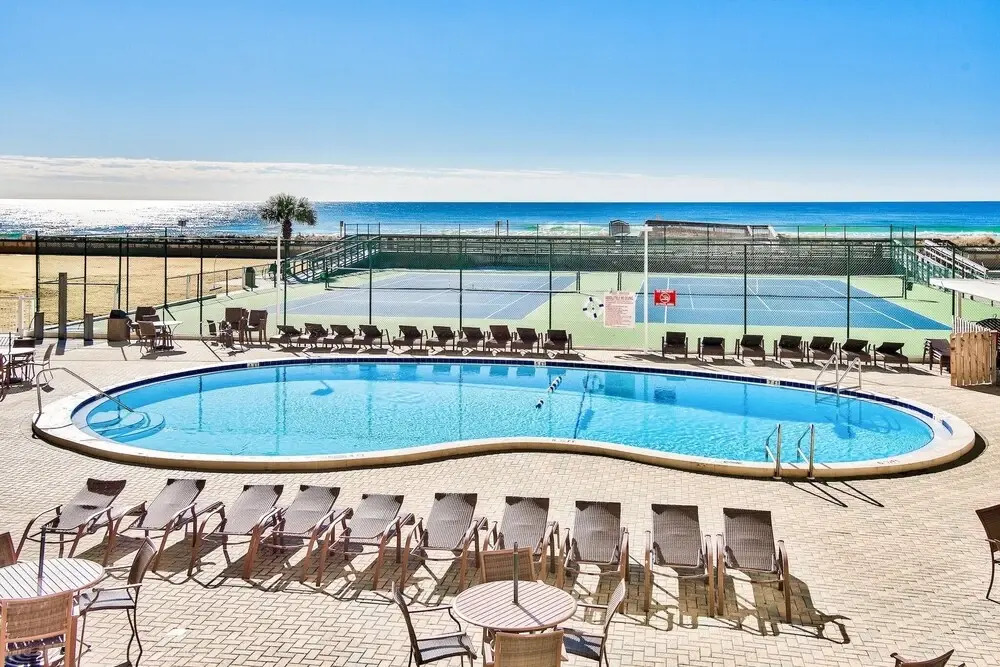Gulf Shore Condo #211 - 2 Br condo by RedAwning