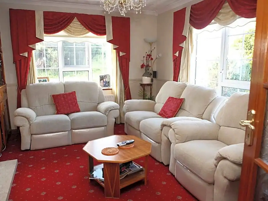 Avalon House B&B