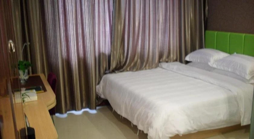 Yangshuo Harbour View Hotel