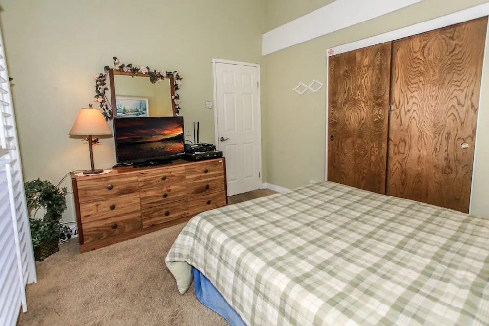 Boulder Bay Lakeside Condo