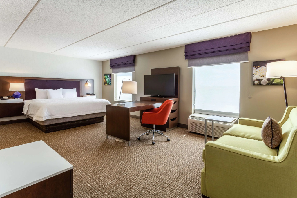 Hampton Inn & Suites Chicago - Libertyville
