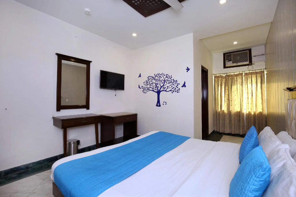 OYO 3987 Hotel Multitech