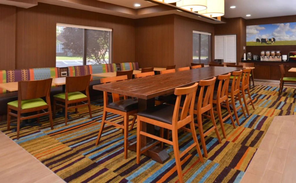 Fairfield Inn & Suites Louisville North