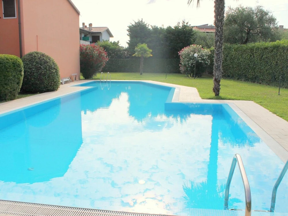 Newly Renovated Holiday Home With Scenic Hill-view