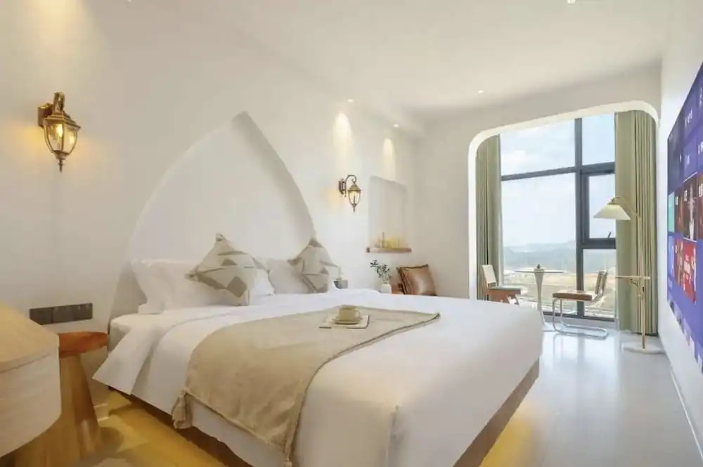 QianYue Hotel