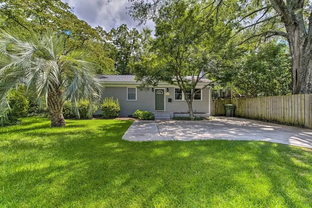 Stylish Wilmington Home, 2 Mi to Riverwalk!