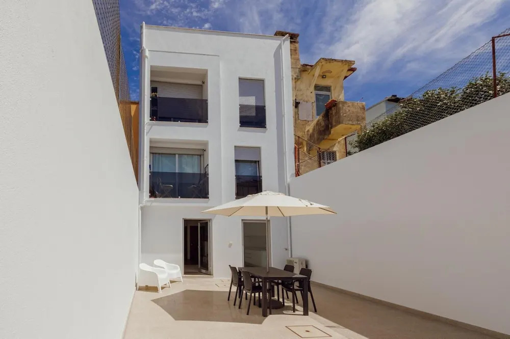 Stylish Apartment With Terrace by Homing