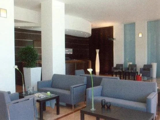 Saurus Hotel