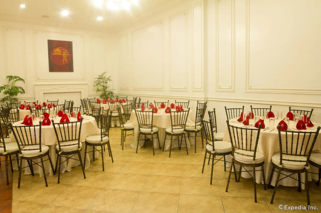 White Knight Hotel Intramuros