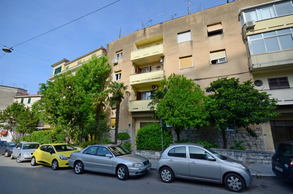 Apartment Split