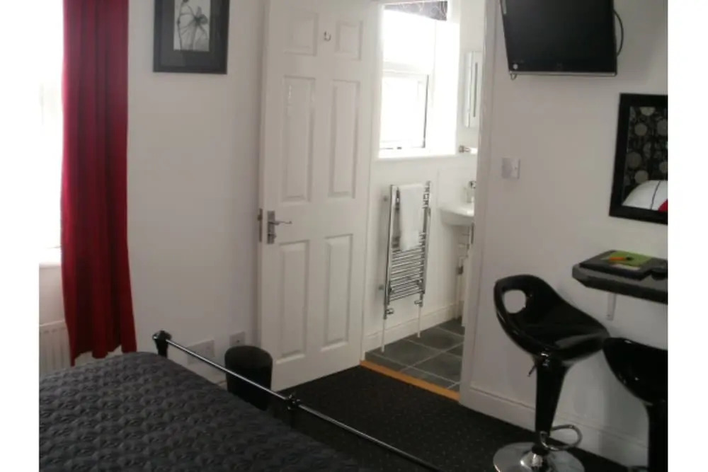 Grove Guest House