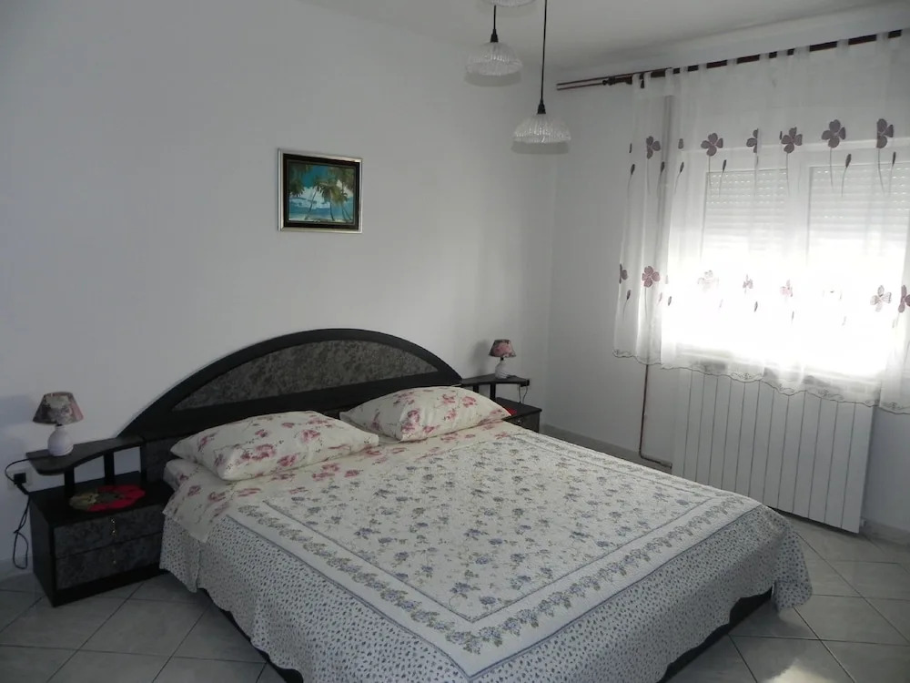 Apartments Stošić