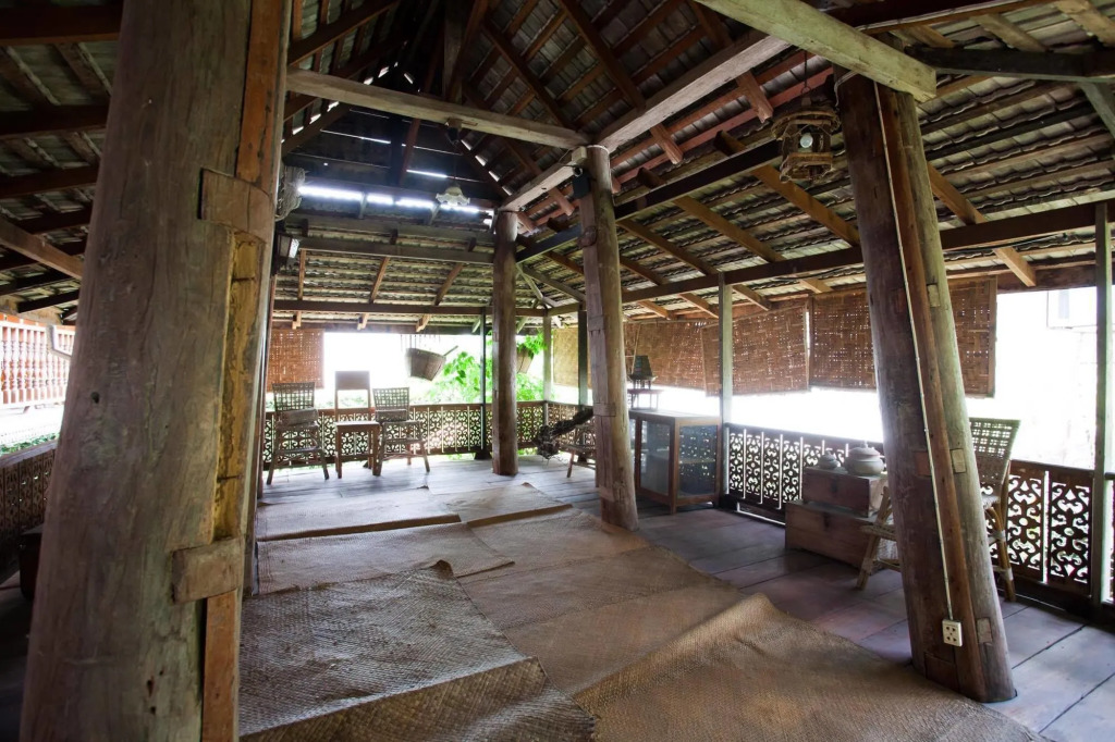 Tiptopthai House