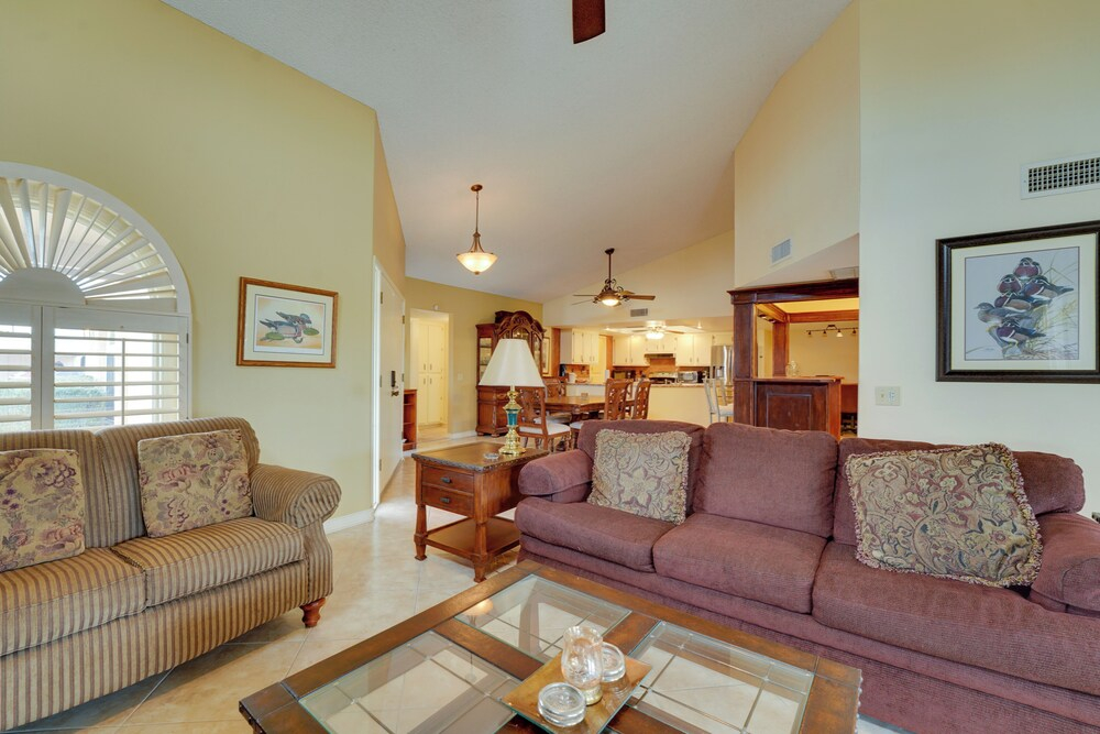 < 1 Mi to Courses! Quiet Golfer's Gem in Sun Lakes