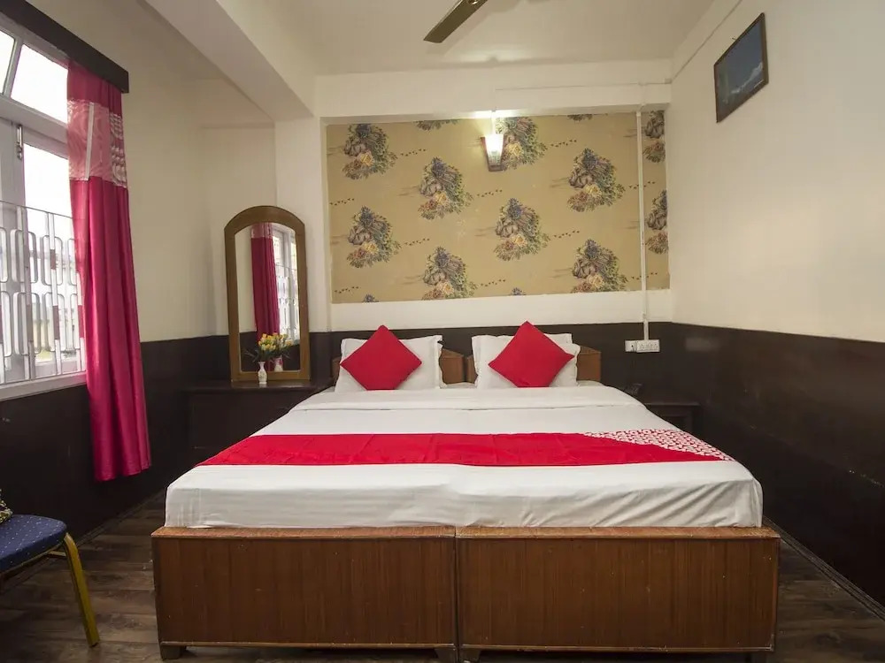 OYO 23629 Hotel Migtin