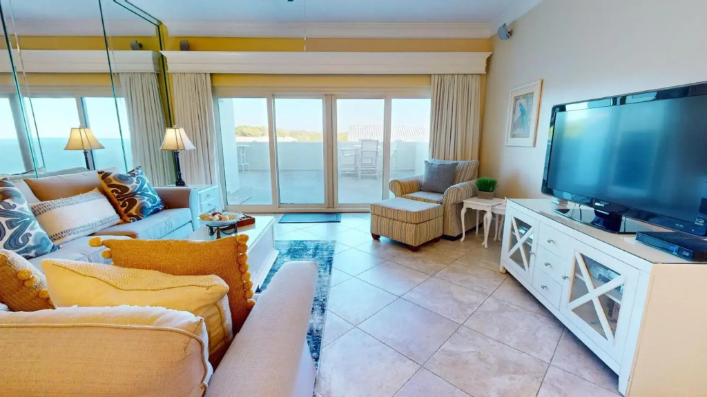 Beach Manor 0404