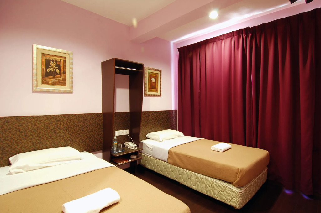Aristo Hotel