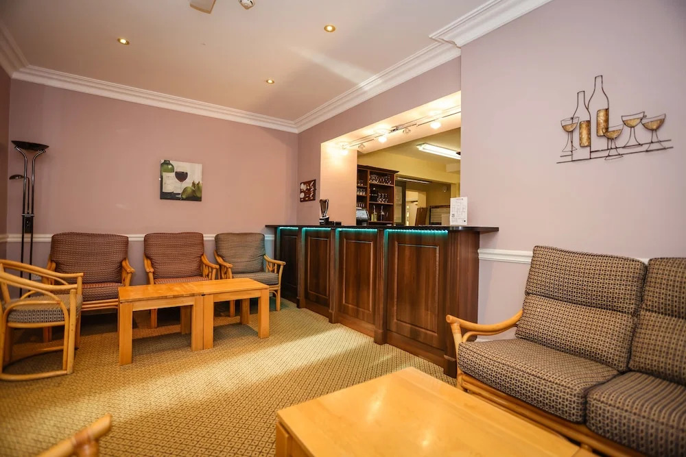 The Grove Hotel