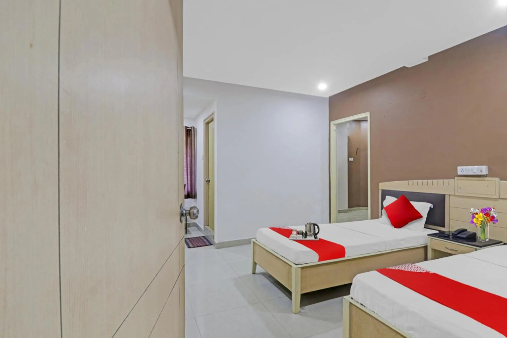 OYO 88286 Hotel Padmini