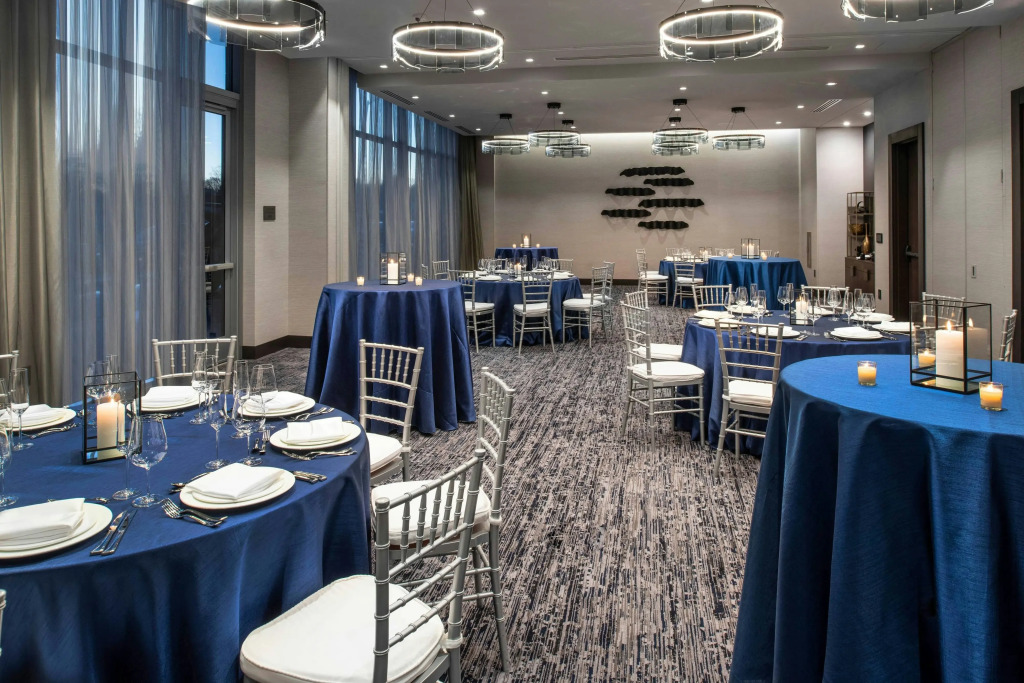 AC Hotel by Marriott Portsmouth Downtown/Waterfront