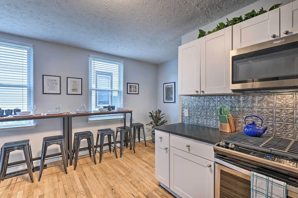 Pet-friendly Pad w/ Fire Pit ~ 5 Mi to Cincy!