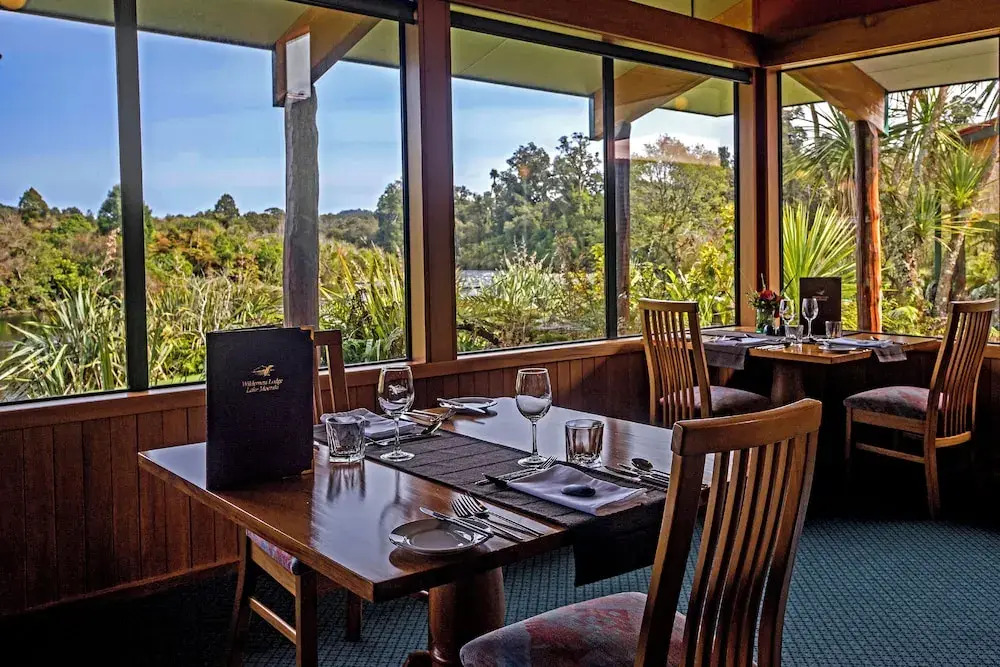 Wilderness Lodge Lake Moeraki