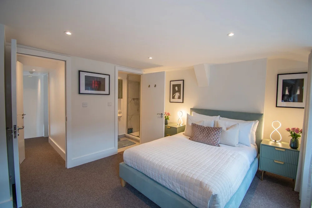 2 Bedroom Flats in Covent Garden