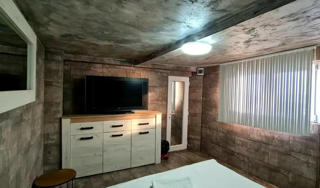 Lazy Lounge Apartments & Rooms