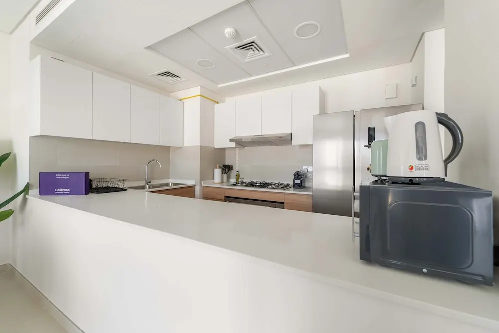 Silkhaus Large 3BR Maid Room in Radiant Viewz