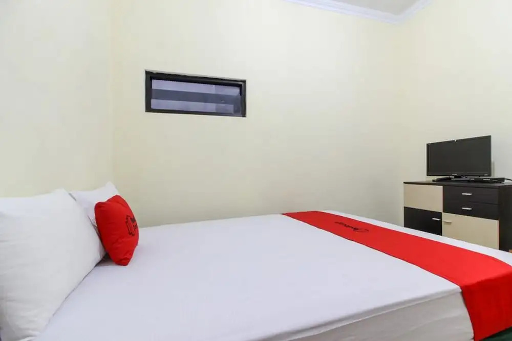 RedDoorz near Rumah Sakit Condong Catur
