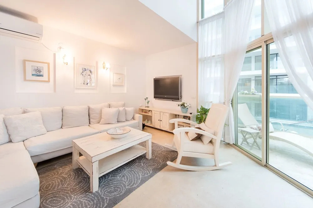 Sea N' Rent Selected Apartments