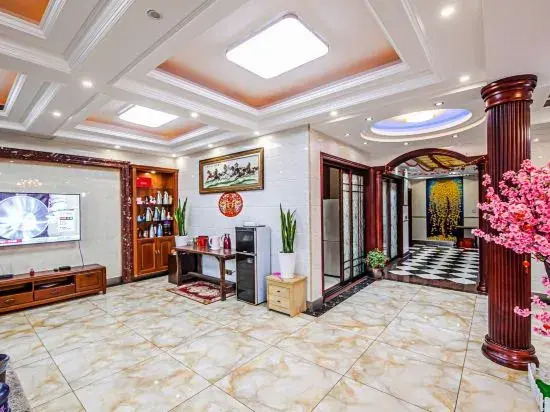 Floral Hotel·  Xiangshe Homestay (Shanghai International Tourism Resort Store)
